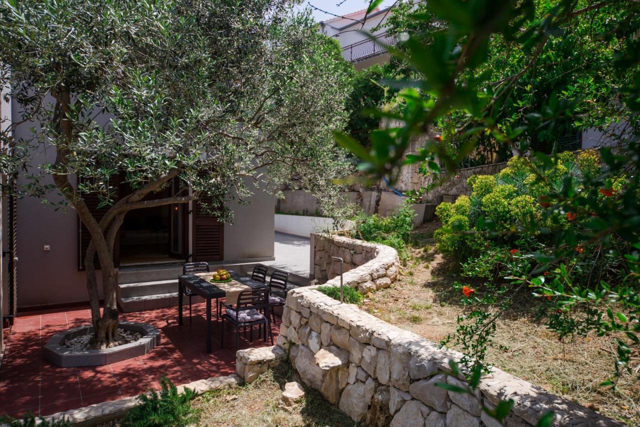 Casa Dubi Hvar ฮวาร์ ภายนอก รูปภาพ